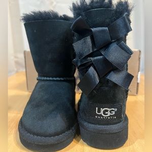 Toddler T Bailey Bow Uggs